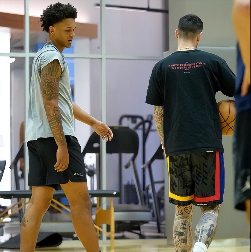 爱游戏体育下载-三角战略接受西尔维奥的提议