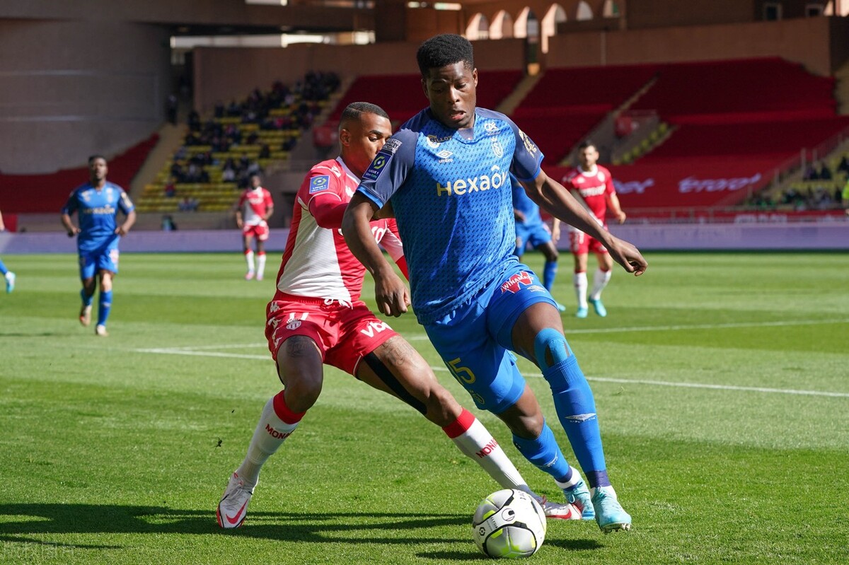 爱游戏官网-关于赛前圣安东尼奥马刺外线爆发——法甲节点到来，压力陡增，心理建设被强调的信息